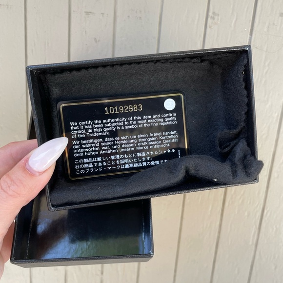 Vintage 2000’s Chanel Cell Phone Case - Picture 9 of 10